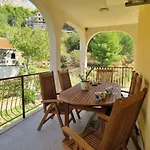 Nemira Apartment Omis