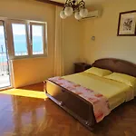 Apartment Nemira *